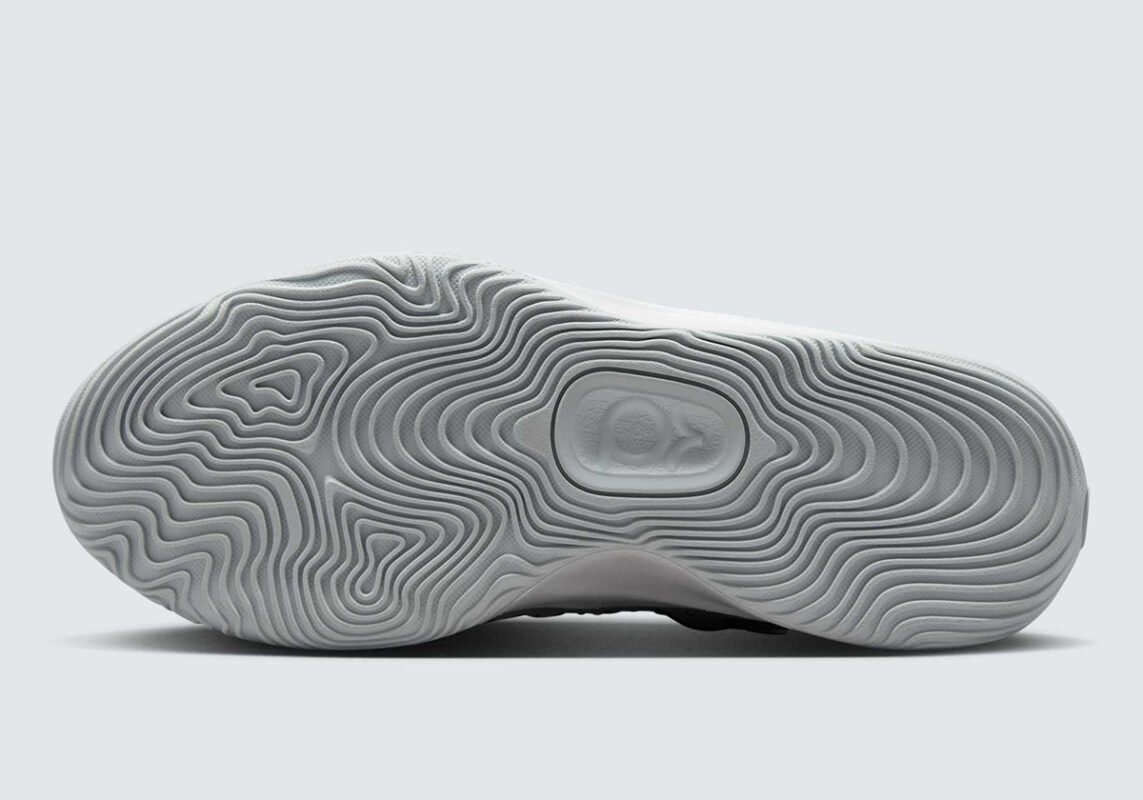 Nike KD 18 Slides An Icy Soft Pearl کفش بسکتبال6
