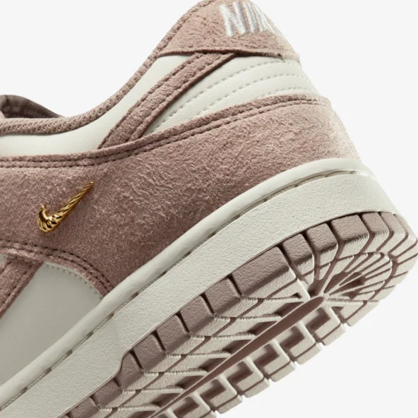 کتونی دانک لو Dunk Low 'Malt Gold Mini Swoosh's - Image 3