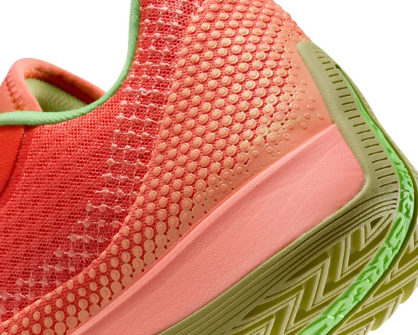 فوم جدید Cushlon در لایه میانی کتونی نایکی برای بالانس نرمی و پاسخگویی